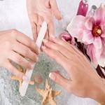 Комбинированный маникюр на дому